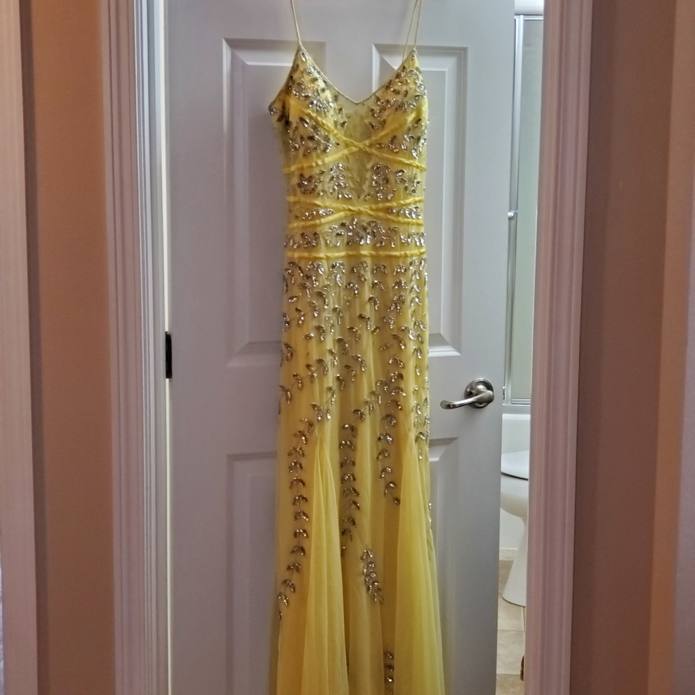 Night Way Collection Brand. Yellow, Silver, Sequence Gown. Like New.